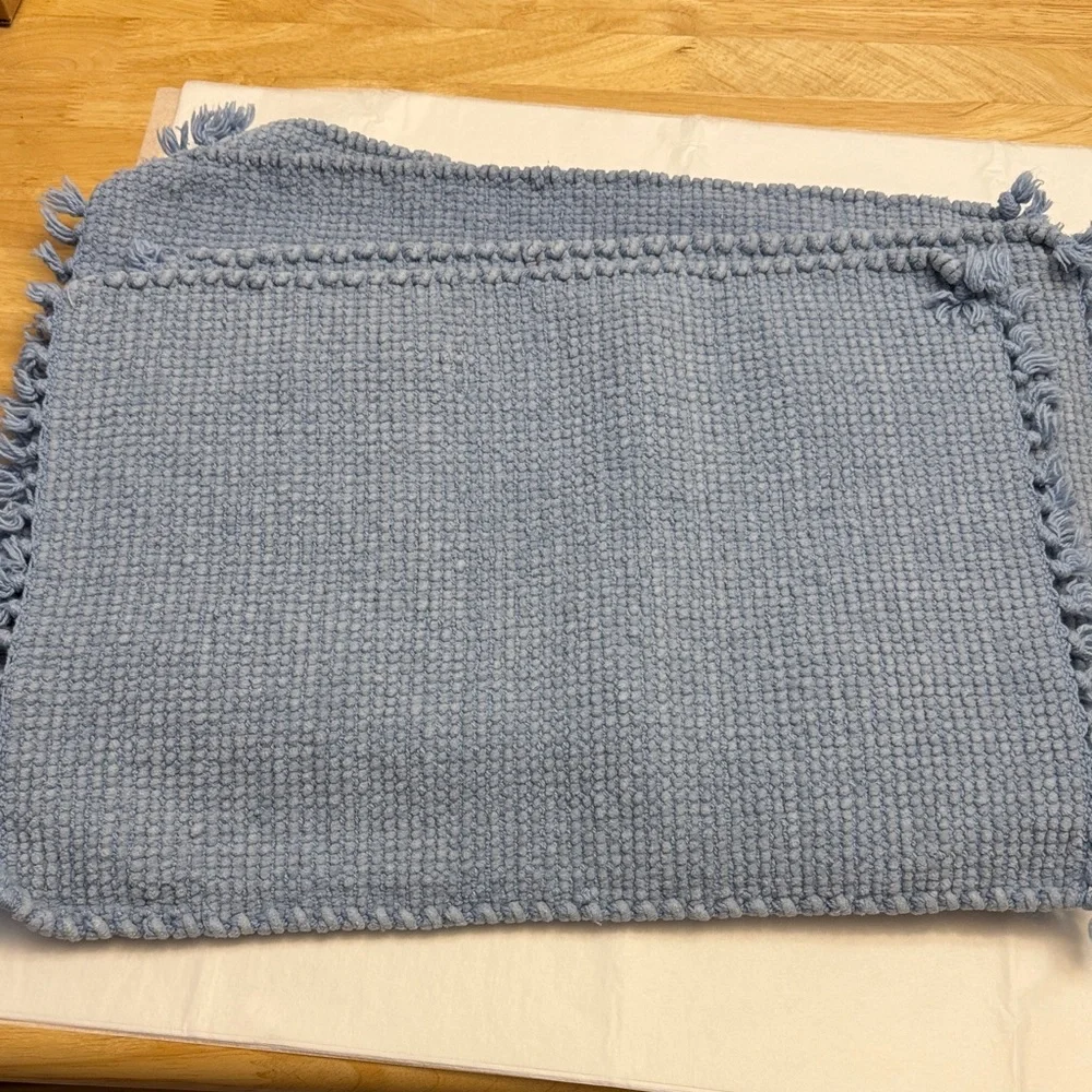Set of 8 Blue Woven placemats , heavyweight reversible fabric, excellent